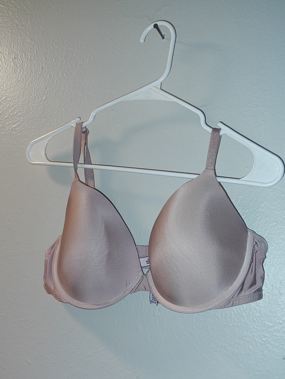 38C Victoria Secret Bra in Nude - Perfect Coverage
